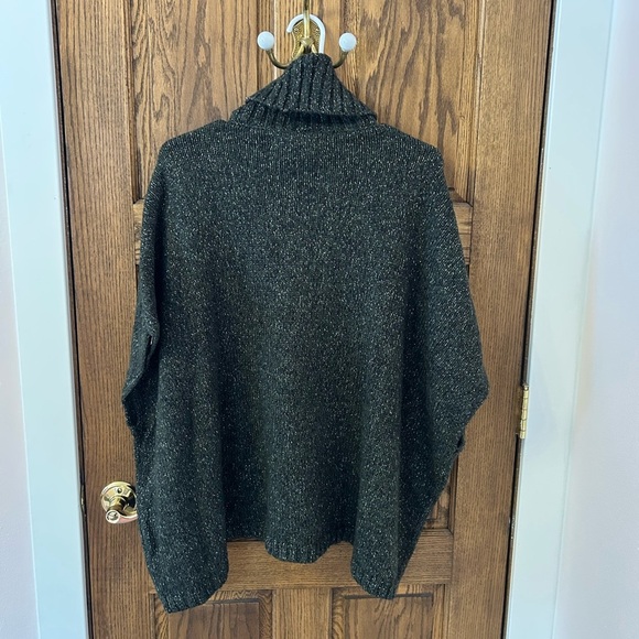 LOFT Dark Green Sparkly Short Sleeve Knit Turtleneck Poncho Sweater Medium NWT - Picture 8 of 8